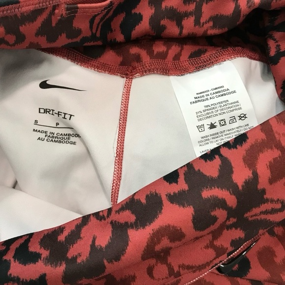 Nike Fast Women’s Dry-Fit Running Leggings 7/8 Mid Rise Size Small Maroon Black - Picture 2 of 5